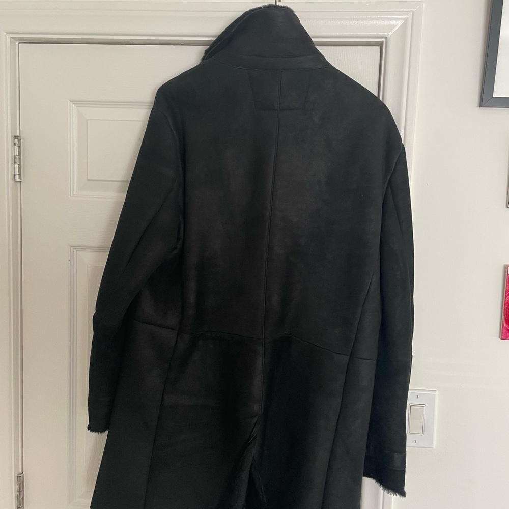 Gorgeous John Varvatos Coat - Picture 3 of 4